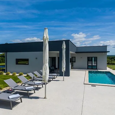 Villa Valinka Design *