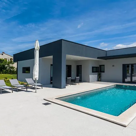 Valinka Design Villa *