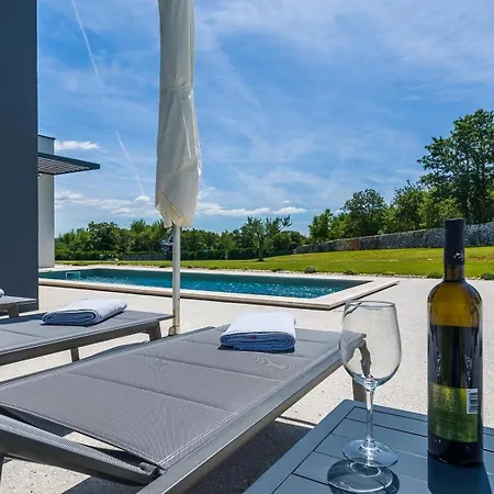 Villa Valinka Design