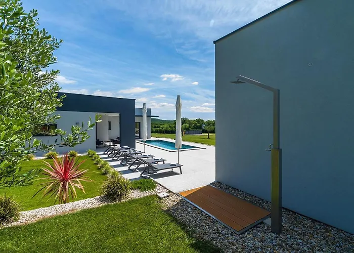 Valinka Design Βίλα