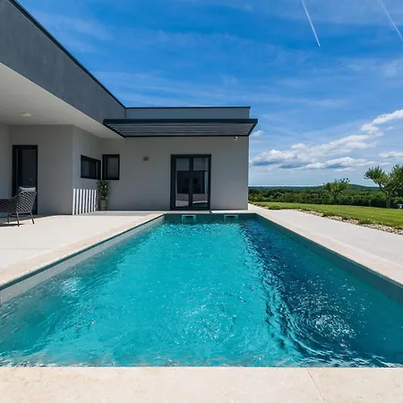 Valinka Design Villa