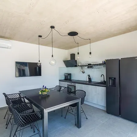 Villa Valinka Design