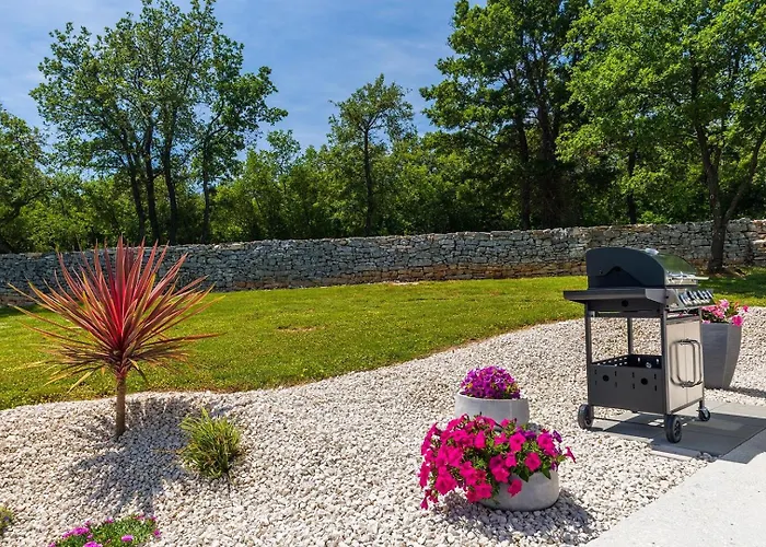 Valinka Design Vila Golas